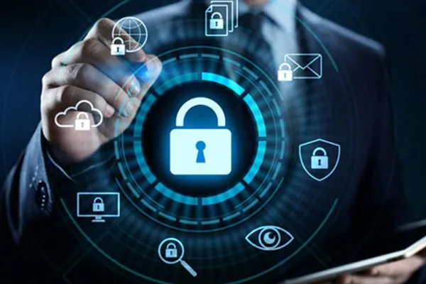 Giám sát gian lận 24/7 tại QQ8